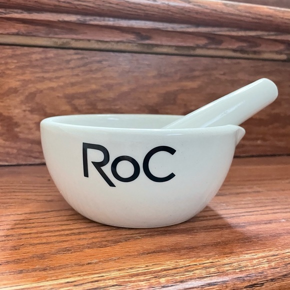 ✨ HOST PICK ✨ ROC White Pestle and Mortar Glass Apothecary Skincare Herbs - Picture 1 of 5